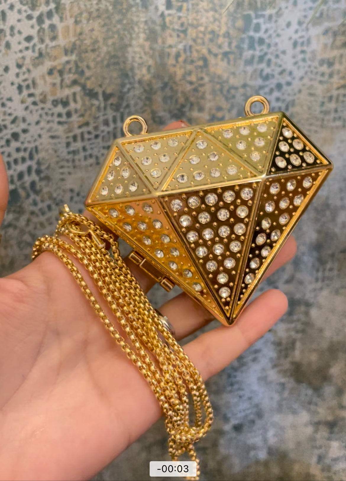 Diamond gold