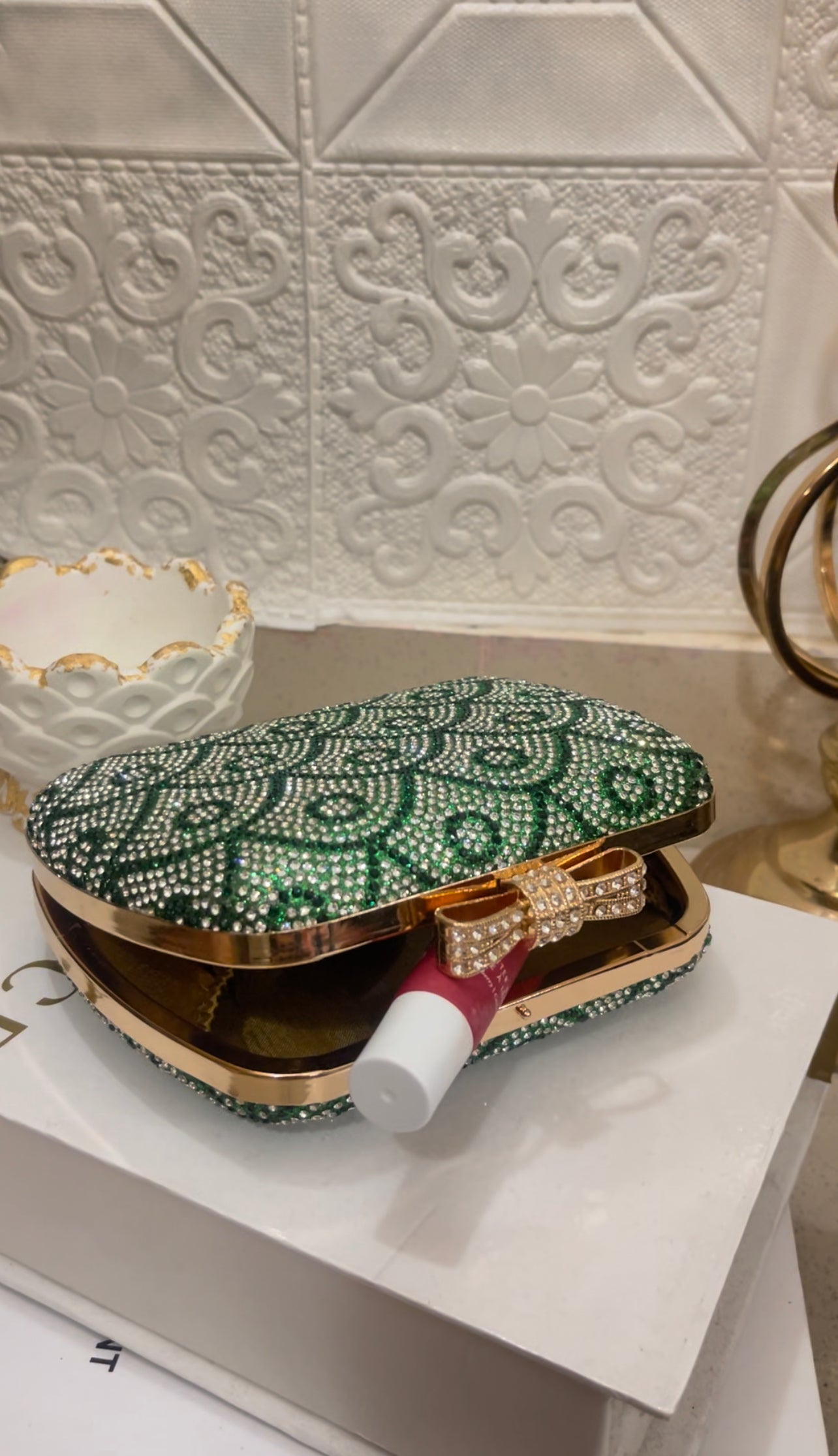 Crystal embellished (emerald green) clutch