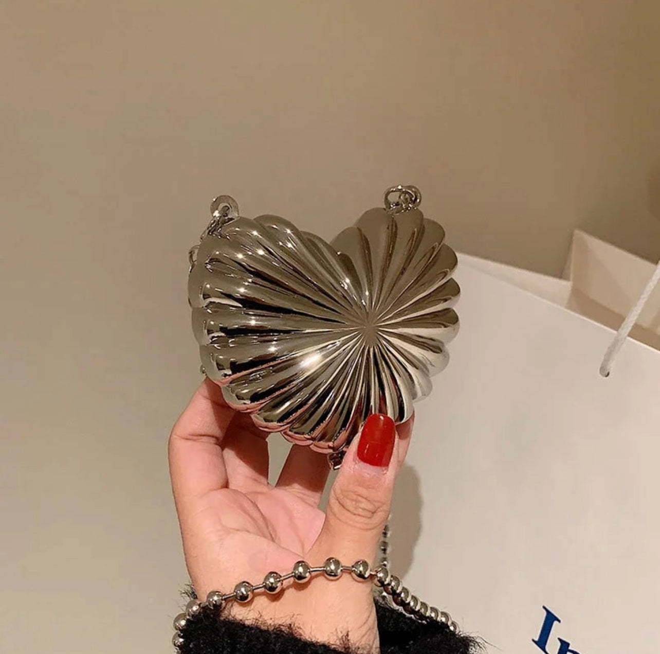 Metallic mini heart clutch (Silver)