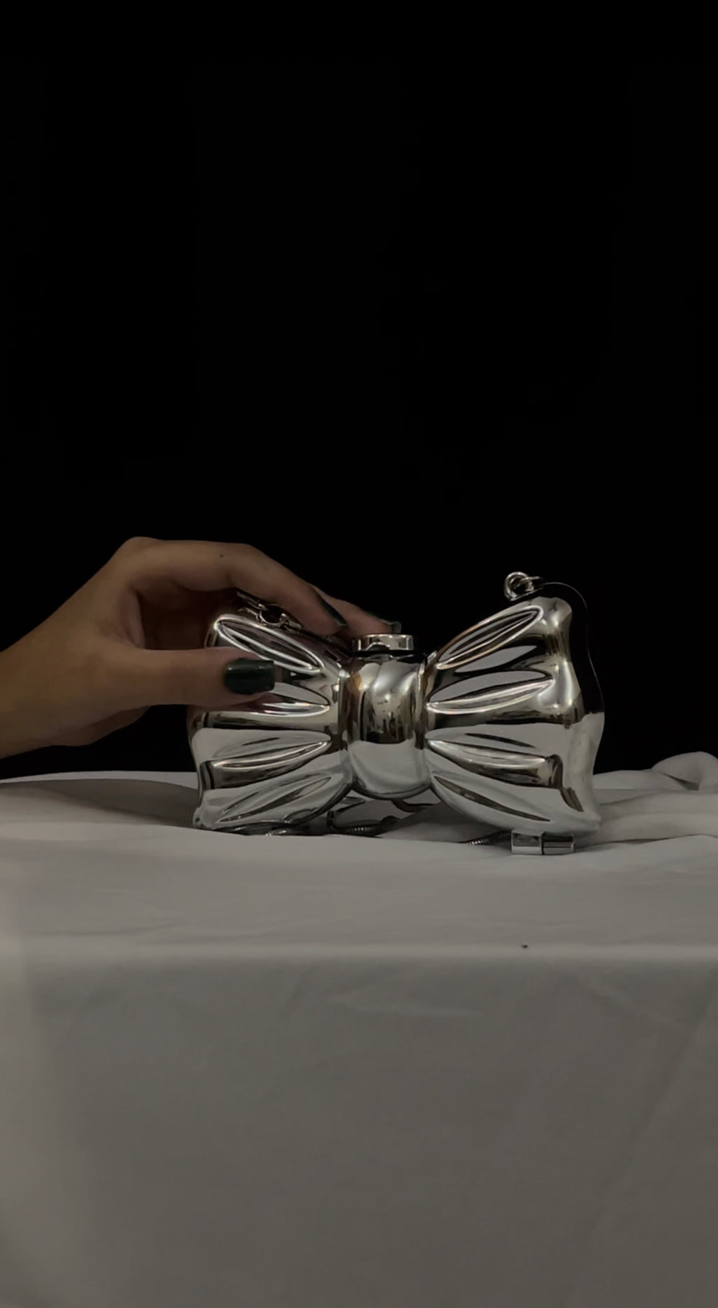 Metallic Bow Clutch (silver)