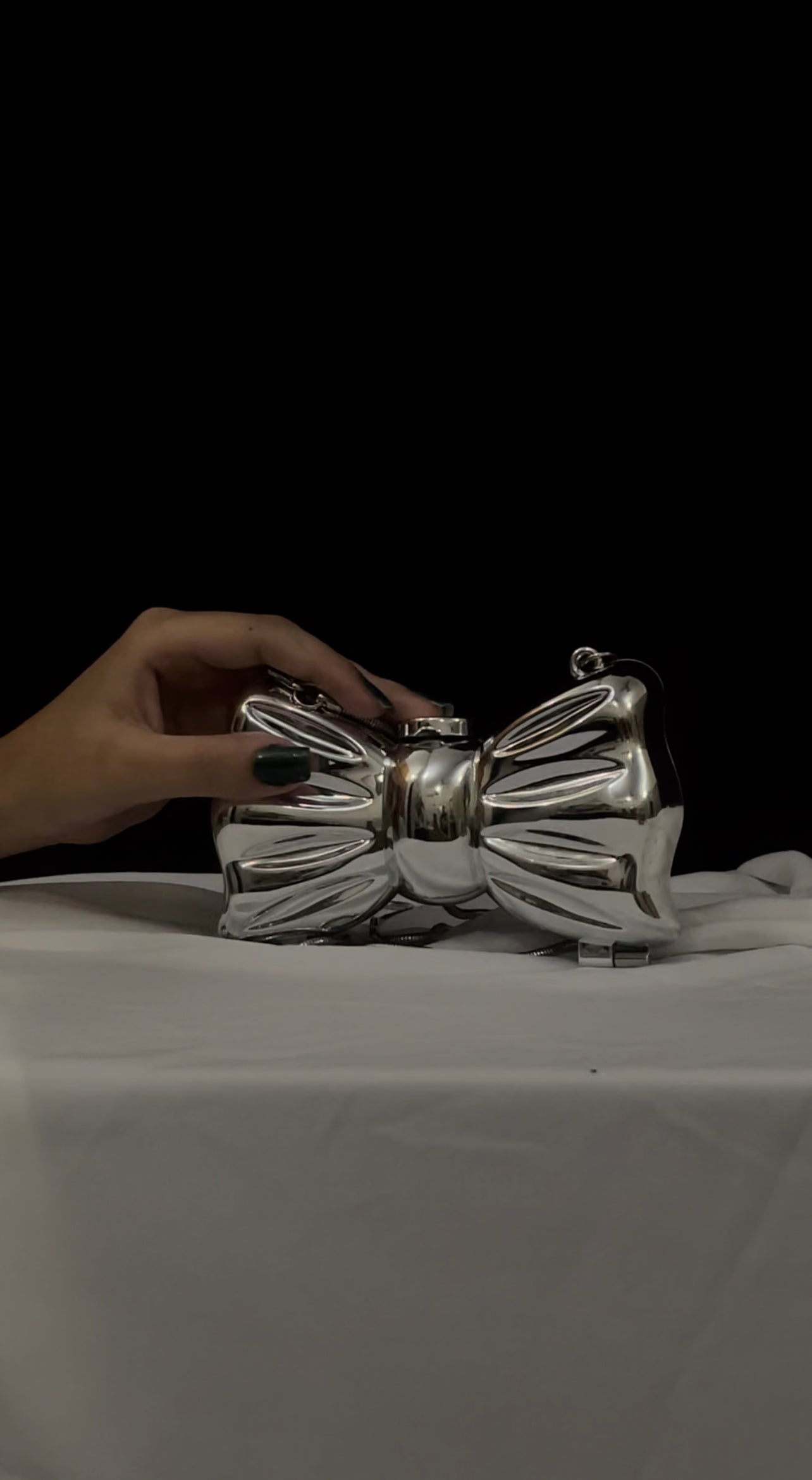 Metallic Bow Clutch (silver)